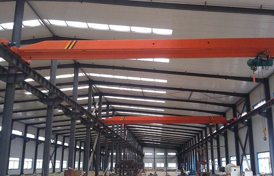 山東長城起重機械有限公司，提醒您購買起重機時應(yīng)注意哪些問題？